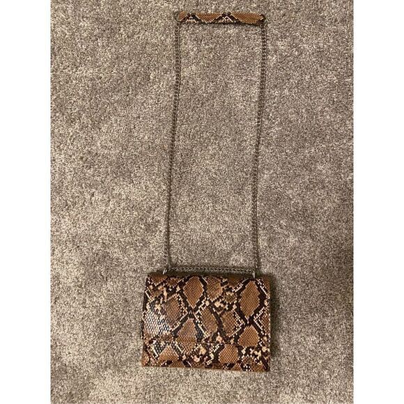 Snake print shoulder purse with chain strap - Picture 2 of 8